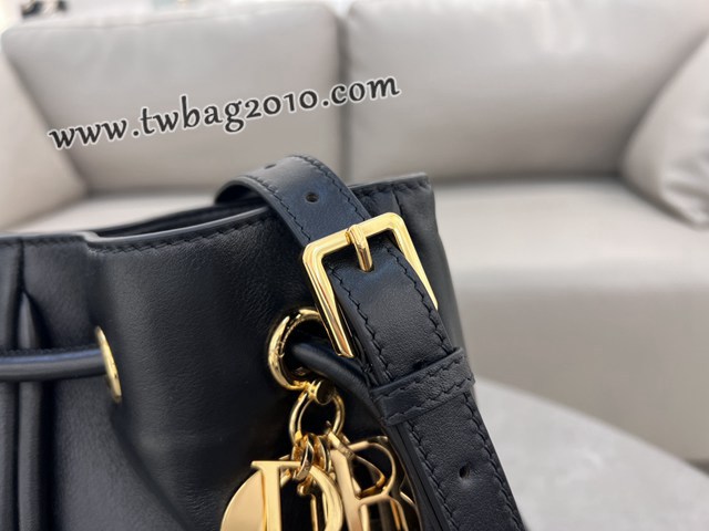 Dior专柜新款迪奥顶级原单黑色牛皮Nolita手袋手提肩背斜挎女包 djfk1036